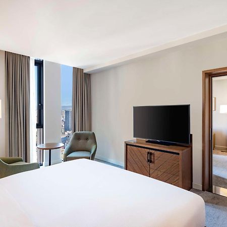 Hilton Garden Inn Tbilisi Chavchavadze Bagian luar foto
