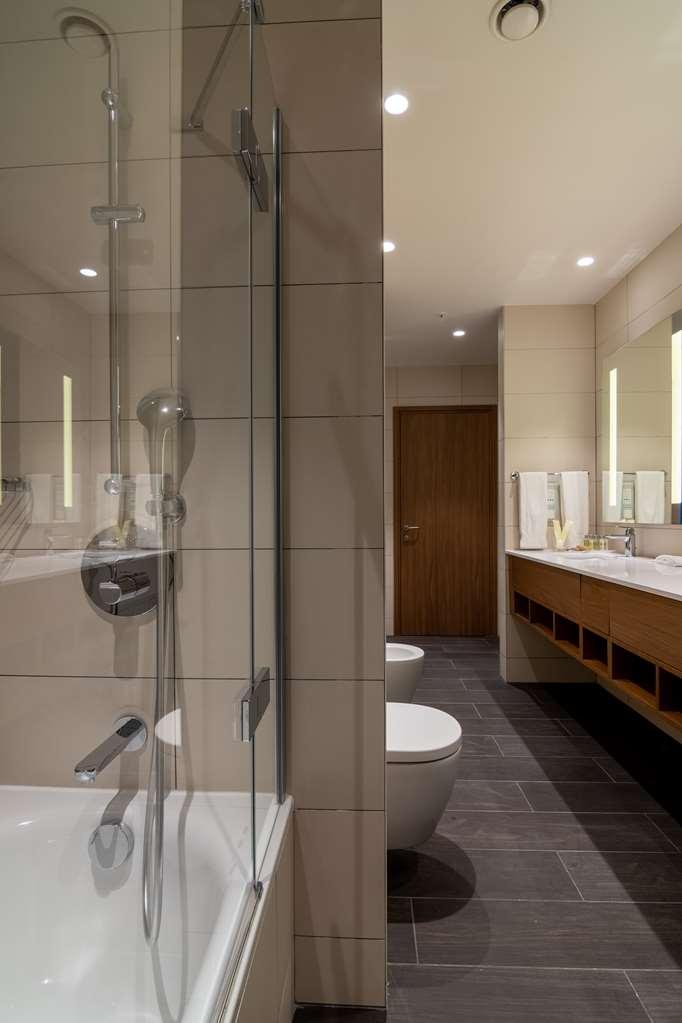 Hilton Garden Inn Tbilisi Chavchavadze Bagian luar foto