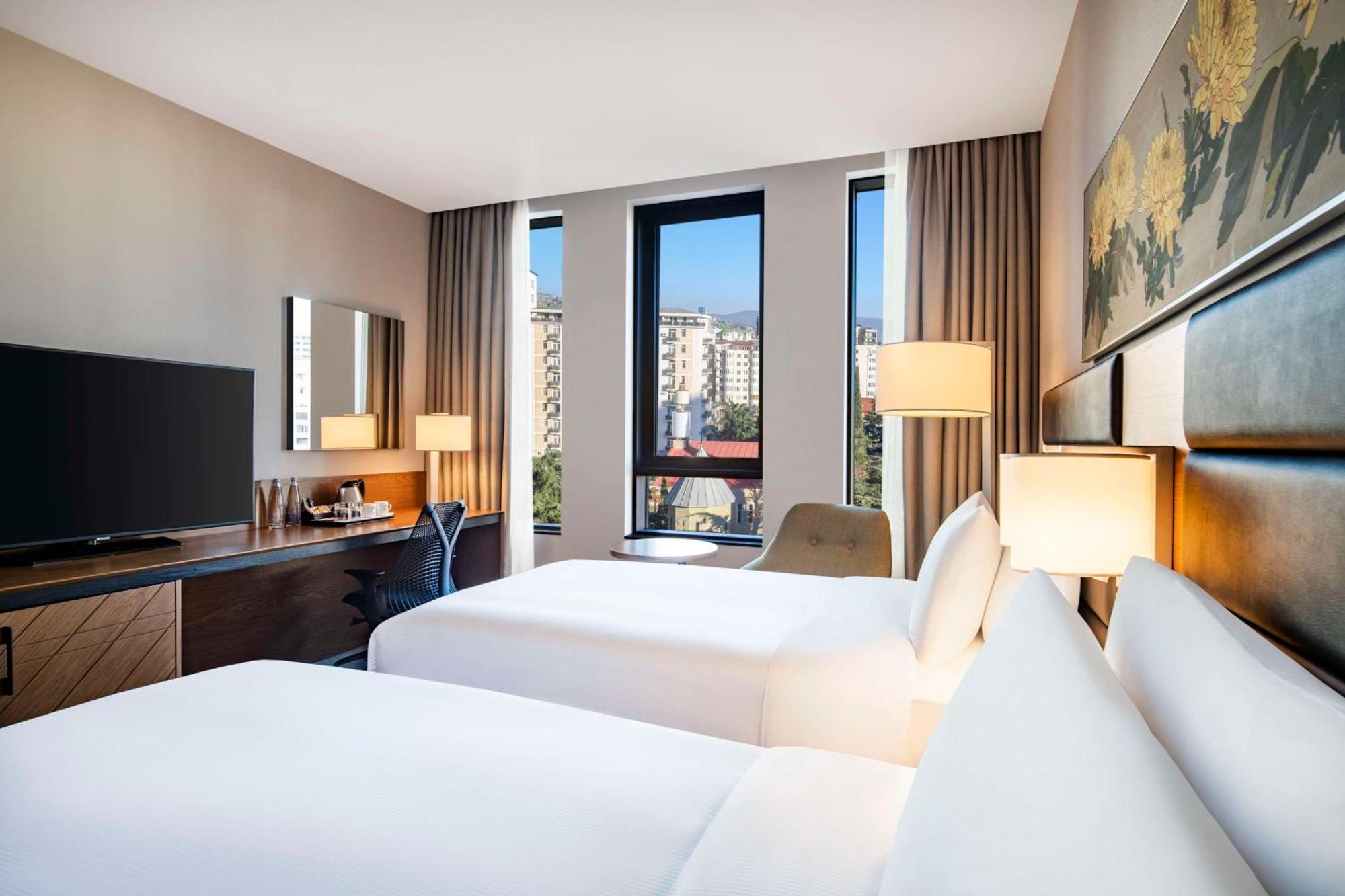 Hilton Garden Inn Tbilisi Chavchavadze Bagian luar foto
