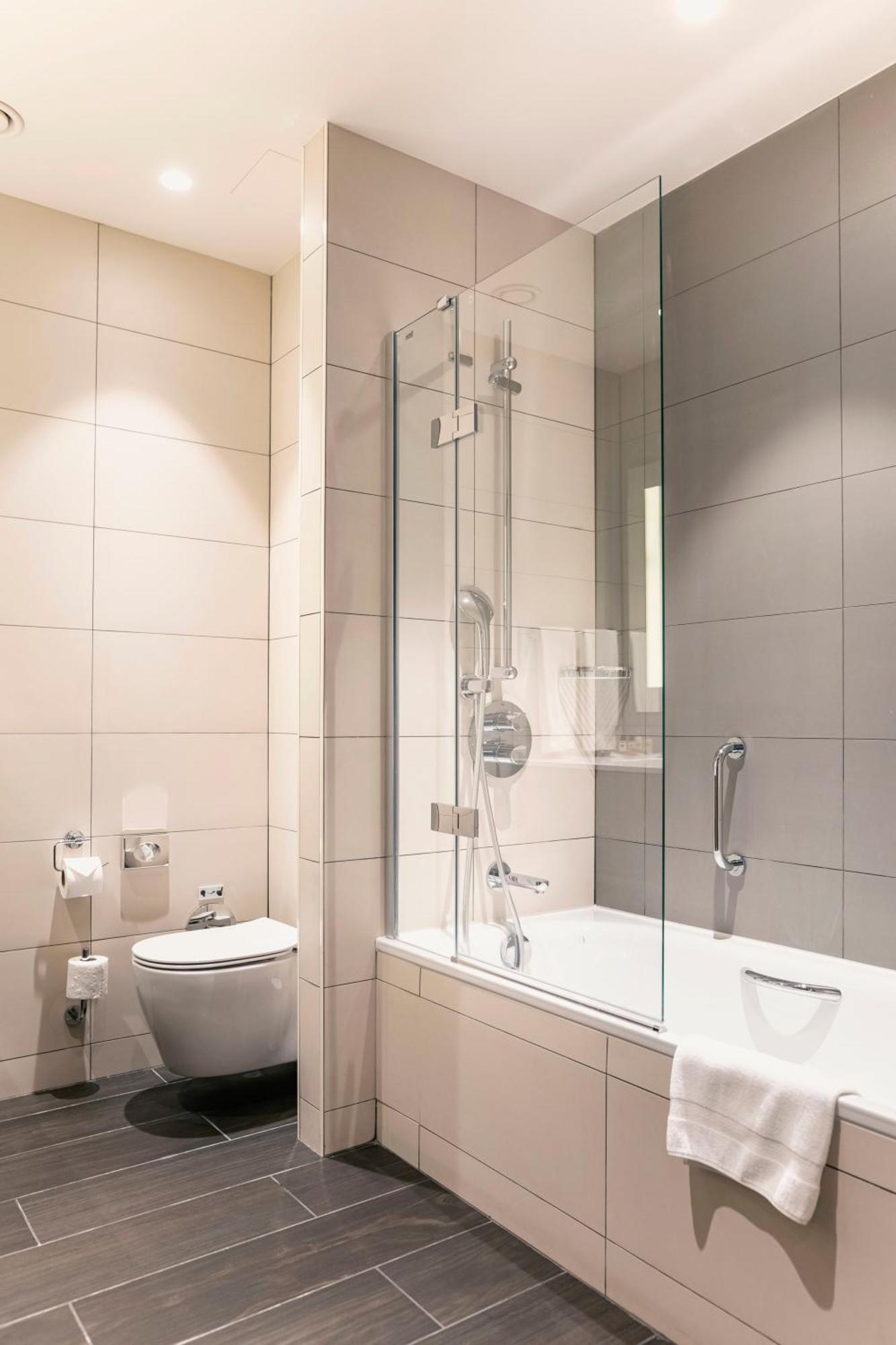 Hilton Garden Inn Tbilisi Chavchavadze Bagian luar foto